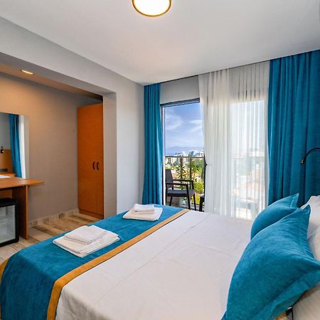 Otel Carpediem Gold קוסדסי מראה חיצוני תמונה