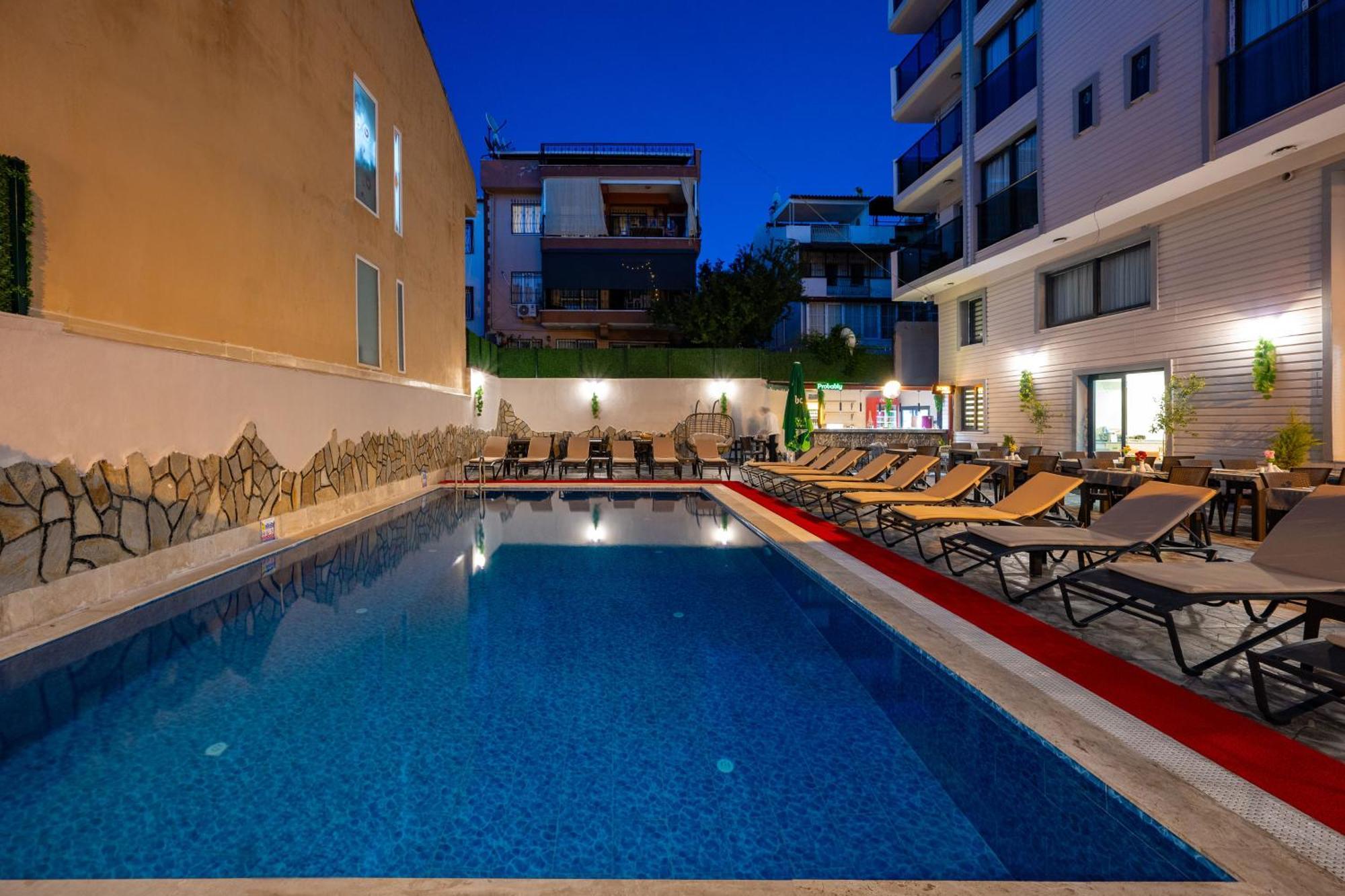 Otel Carpediem Gold קוסדסי מראה חיצוני תמונה