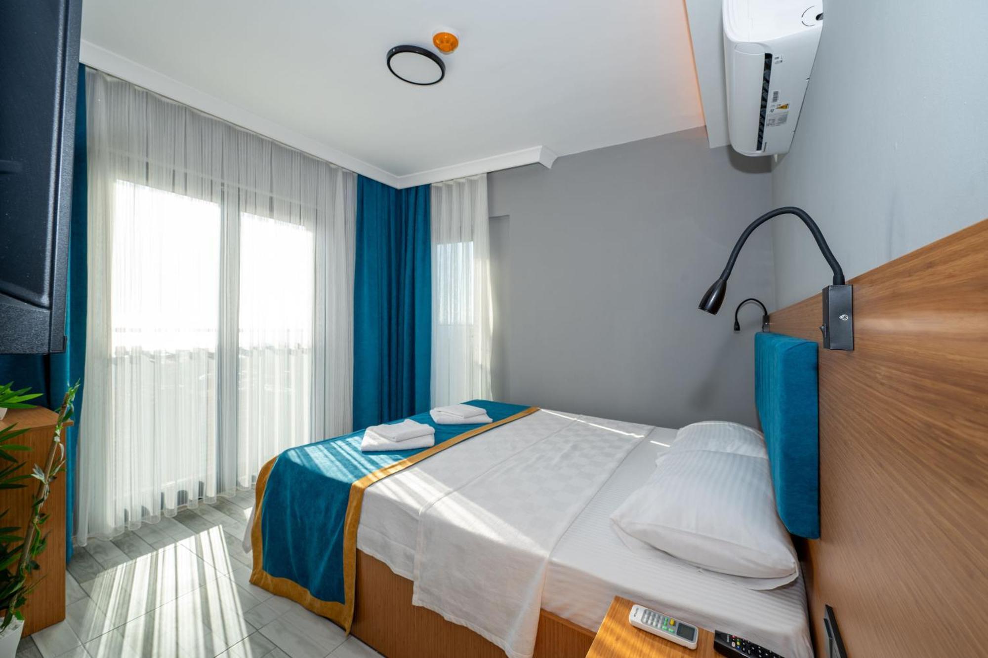 Otel Carpediem Gold קוסדסי מראה חיצוני תמונה