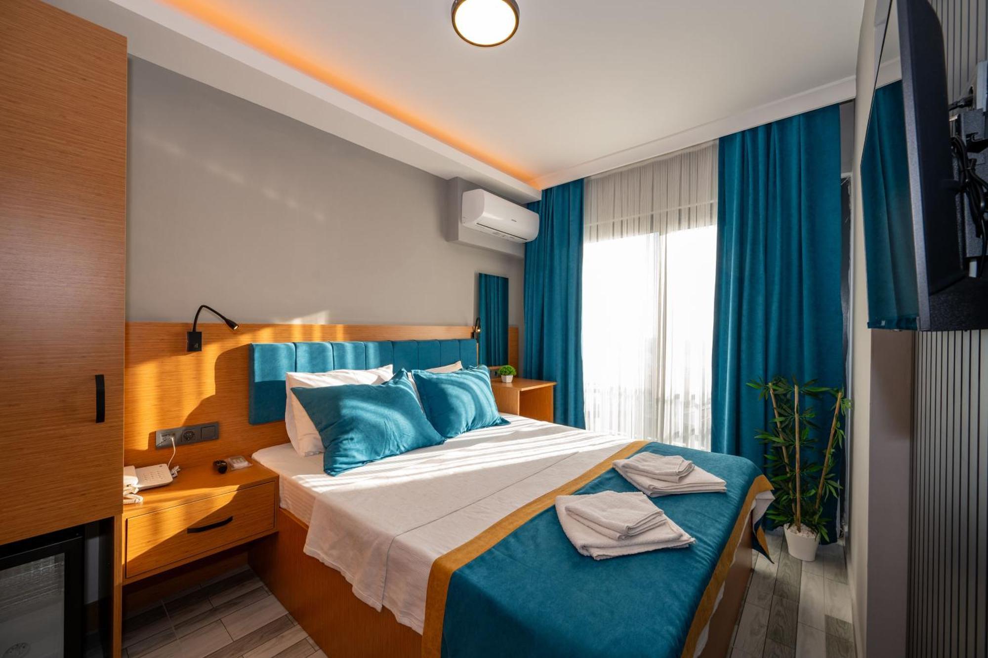 Otel Carpediem Gold קוסדסי מראה חיצוני תמונה